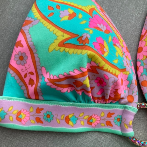 Victoria’s Secret halter top swim suit. - Picture 2 of 6